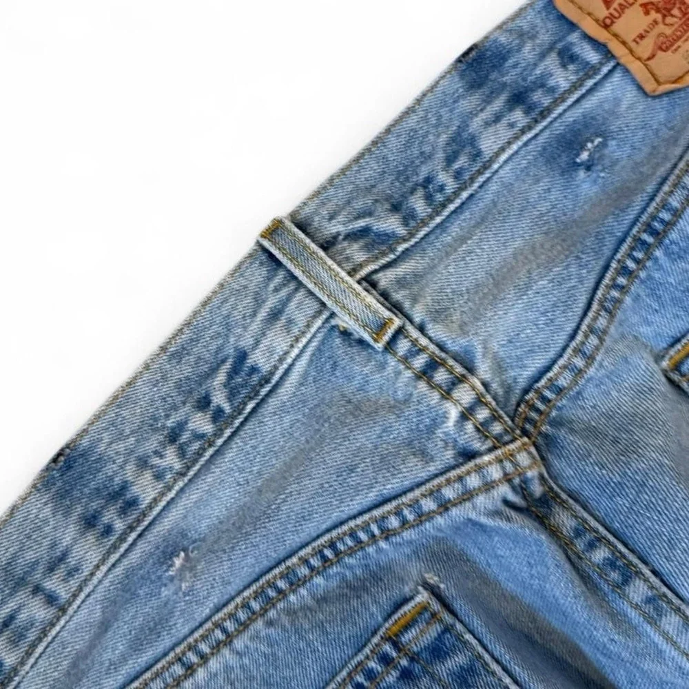 Vintage Levis 501 Light Wash Blue Jeans Men's 37x34 Classic Button Fly Denim Y2K